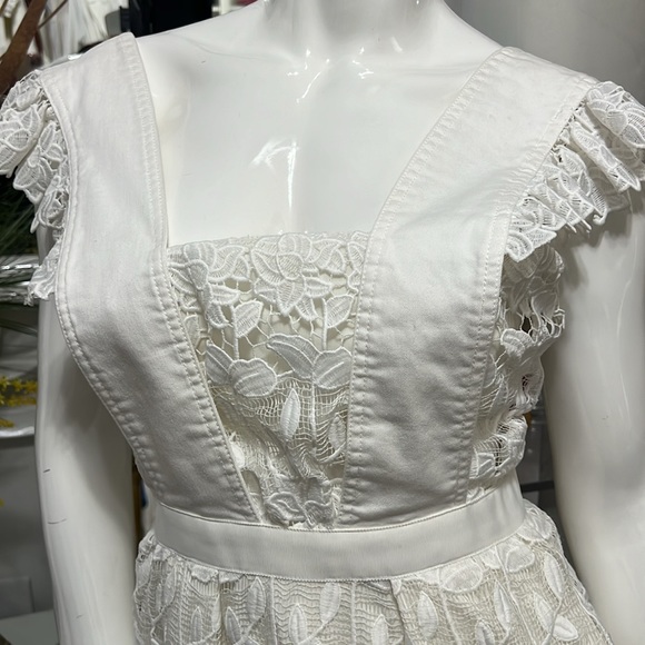 206. SELF-PORTRAIT White Lace Square Neckline Dress 2 - Picture 3 of 17